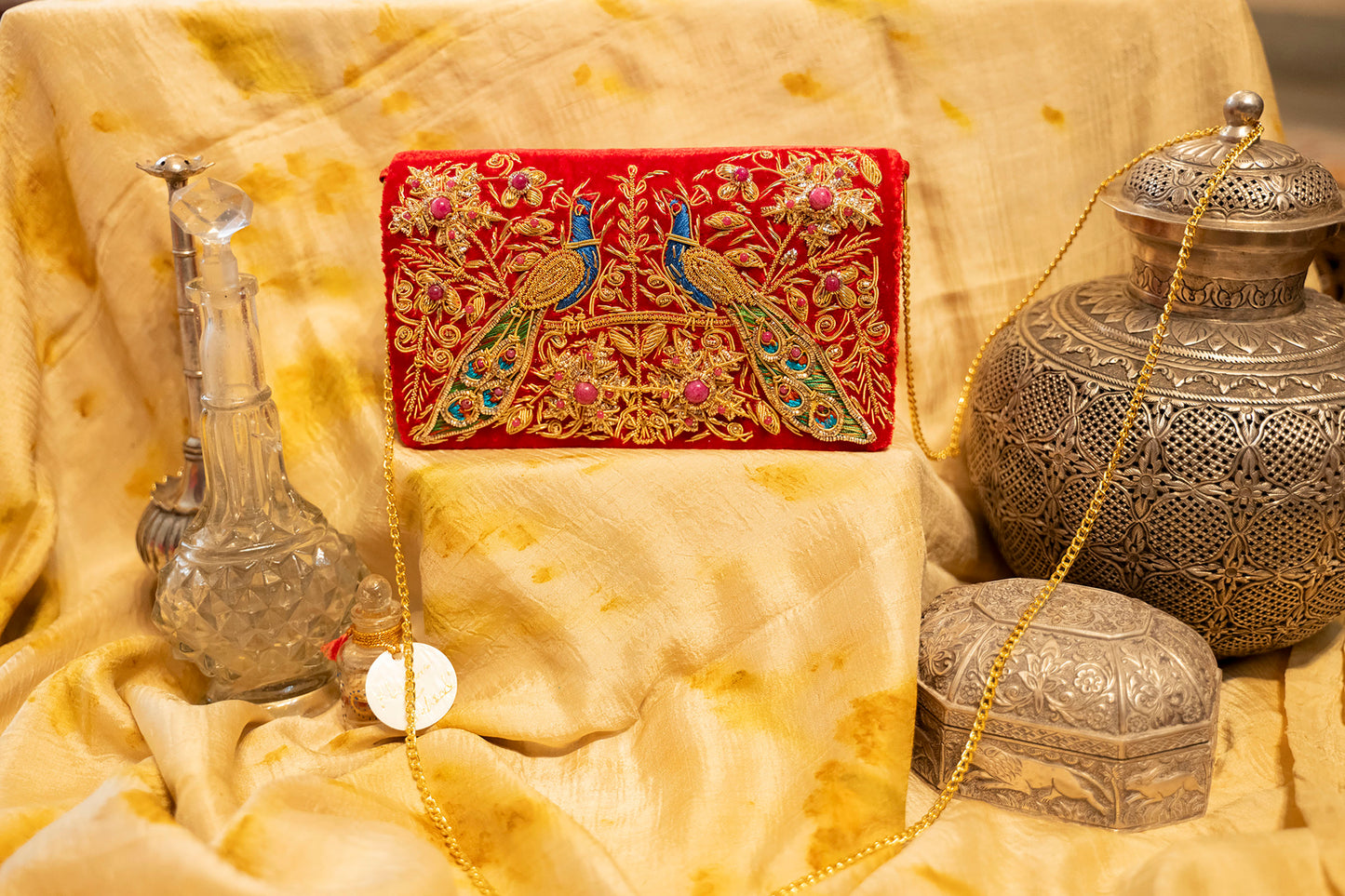 Boîte souvenir brodée de rhinocéros