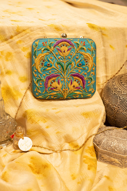 Zamurd Zardozi Clutch