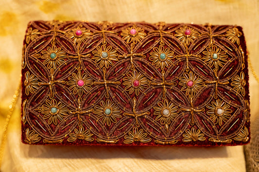 Tarseem Zardozi Clutch