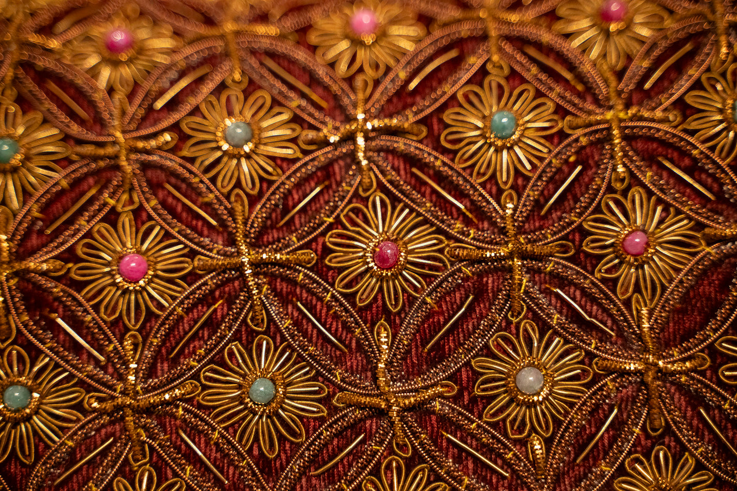 Boîte souvenir brodée de rhinocéros