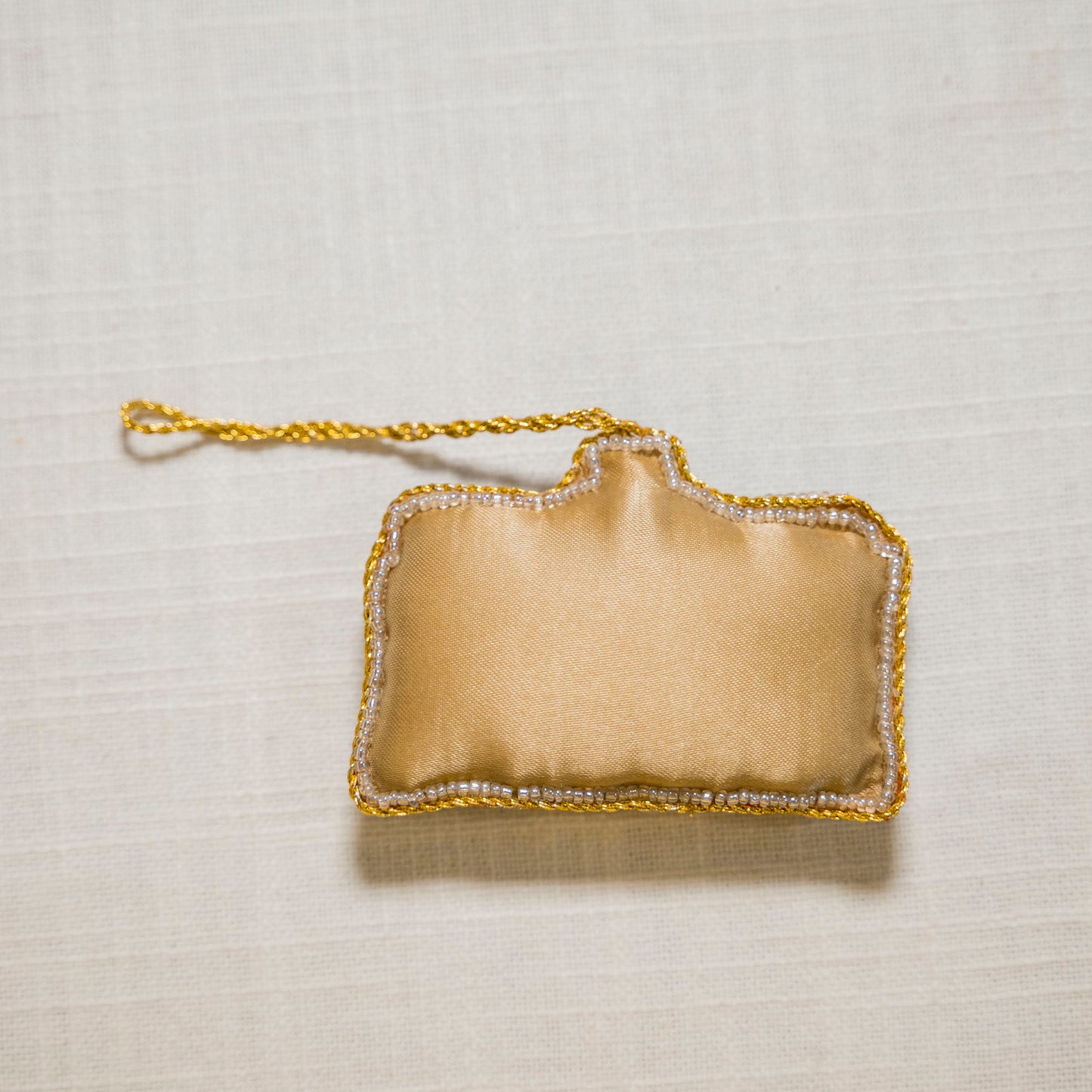 हाथ से बुना हुआ मस्टर्ड इरी सिल्क स्टोल | धारीदार