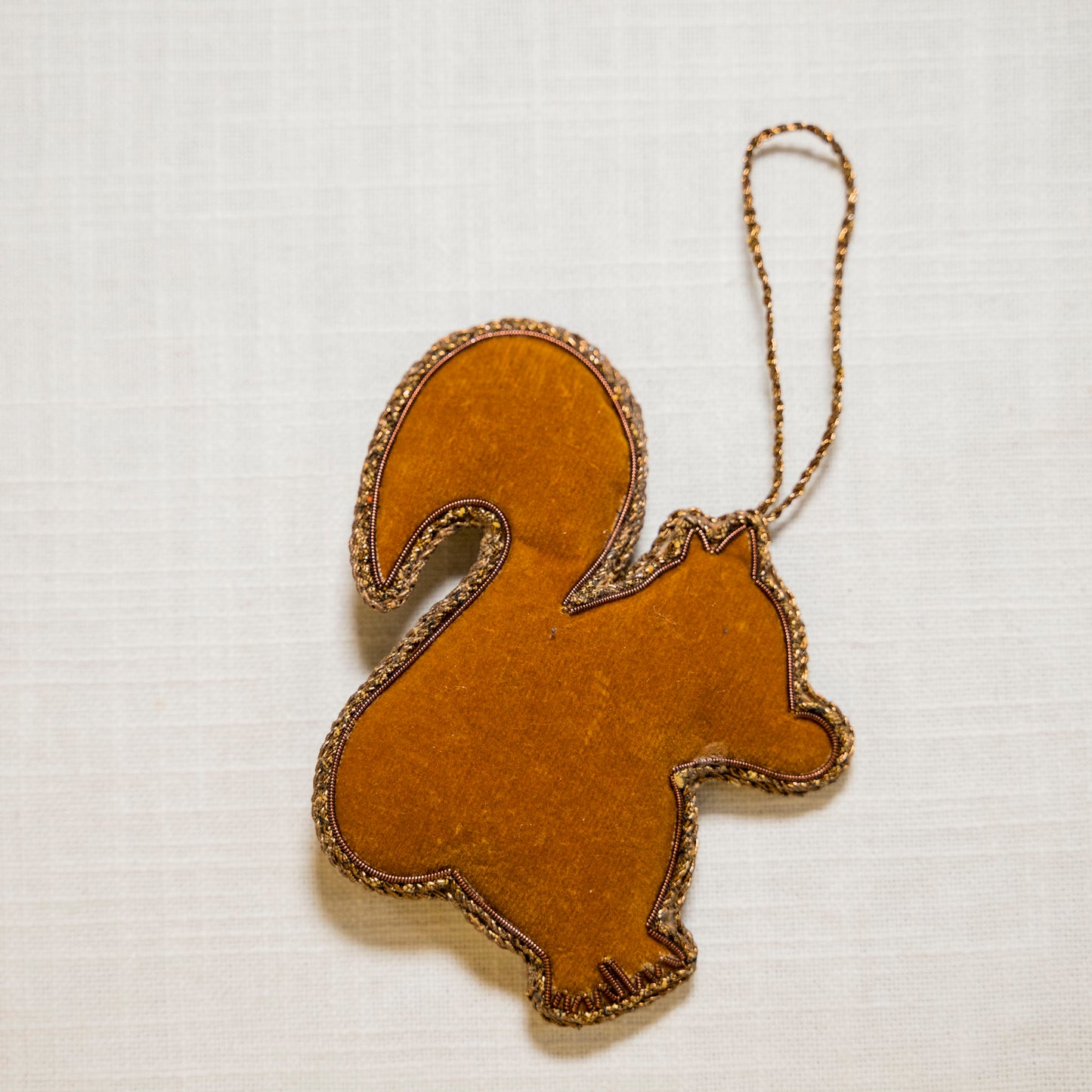 Étole en soie Eri moutarde tissée à la main | Rayé