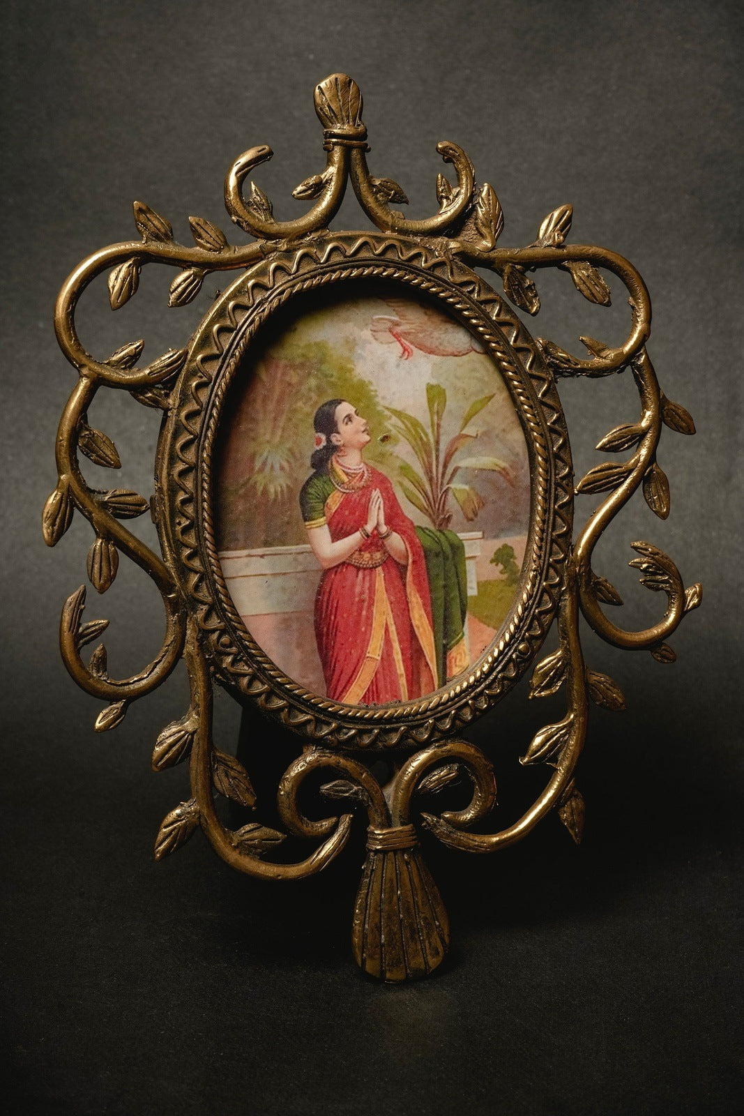 Dokra Photo Frame- Traditional with Vines