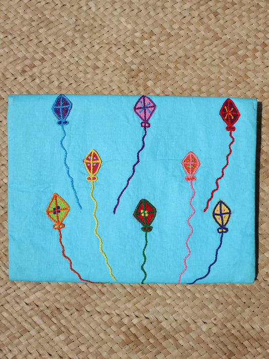 Kites Étui pour ordinateur portable fait à la main Bleu ciel S