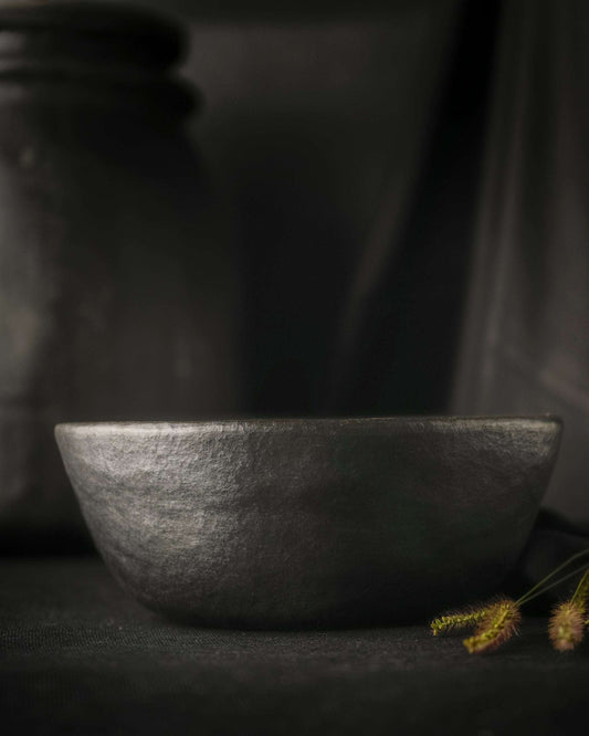 Longpi Black Pottery Round Stoneware Bowl