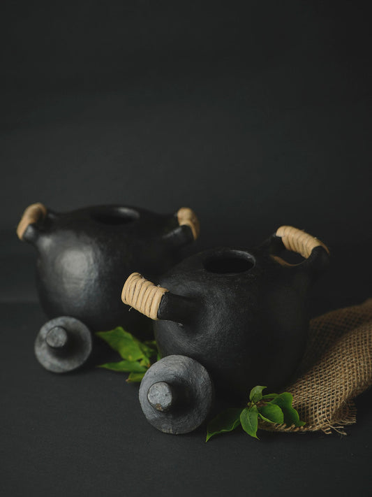 Longpi Black Pottery Stoneware pot