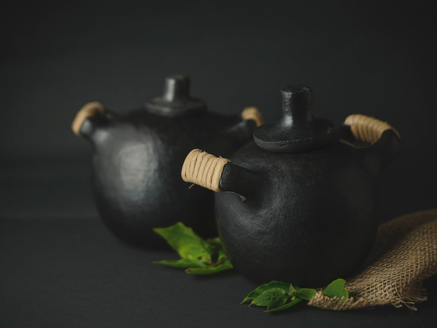Longpi Black Pottery Stoneware pot