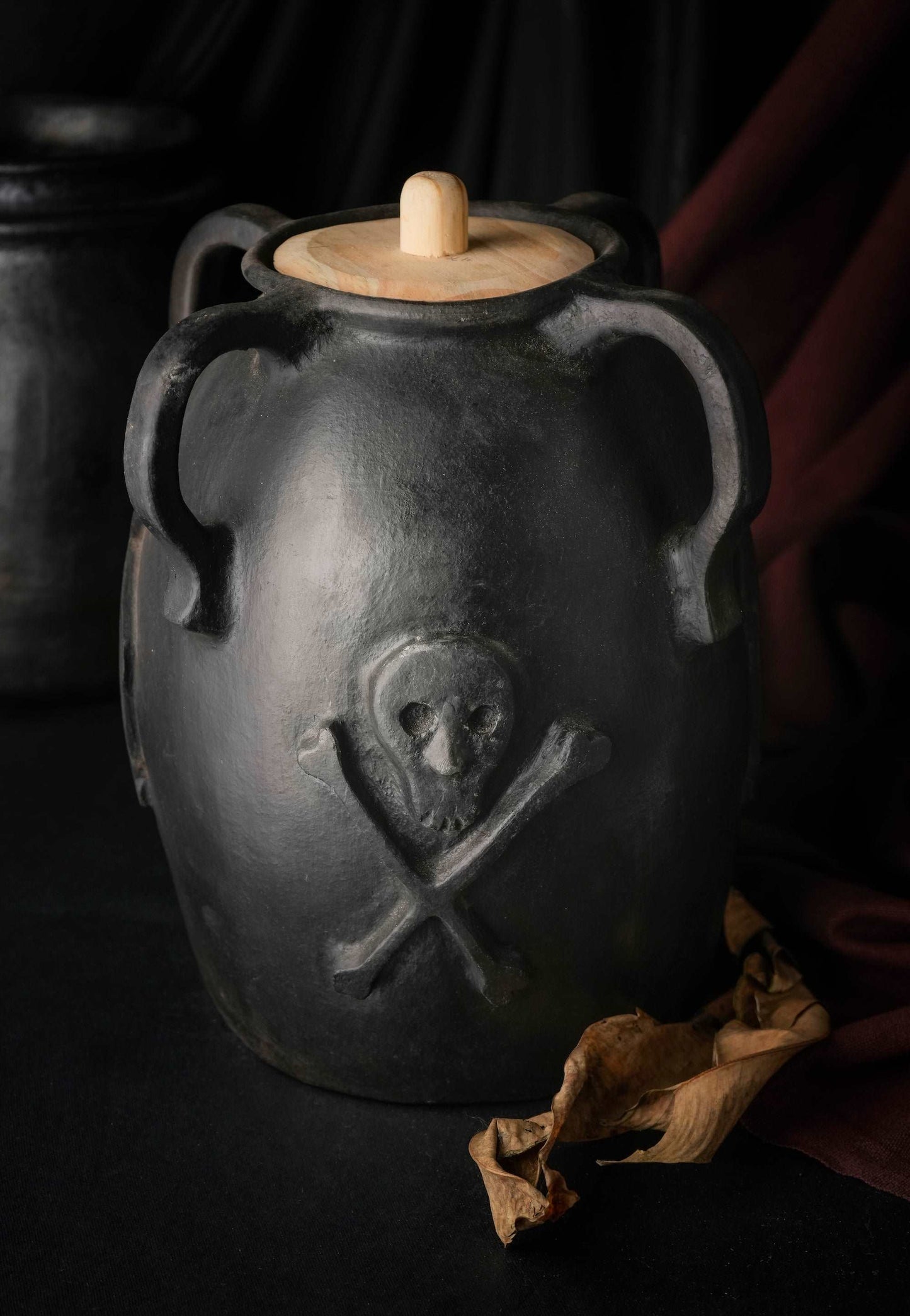 Longpi Black Pottery Zam-Ancient brew pot with four handles