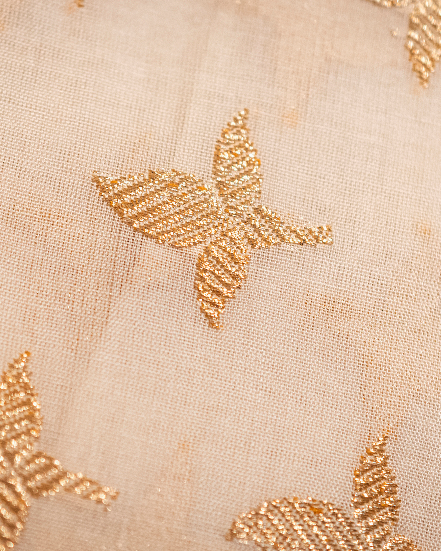 C Assam Handloom Silk Saree (Fabriqué sur commande)