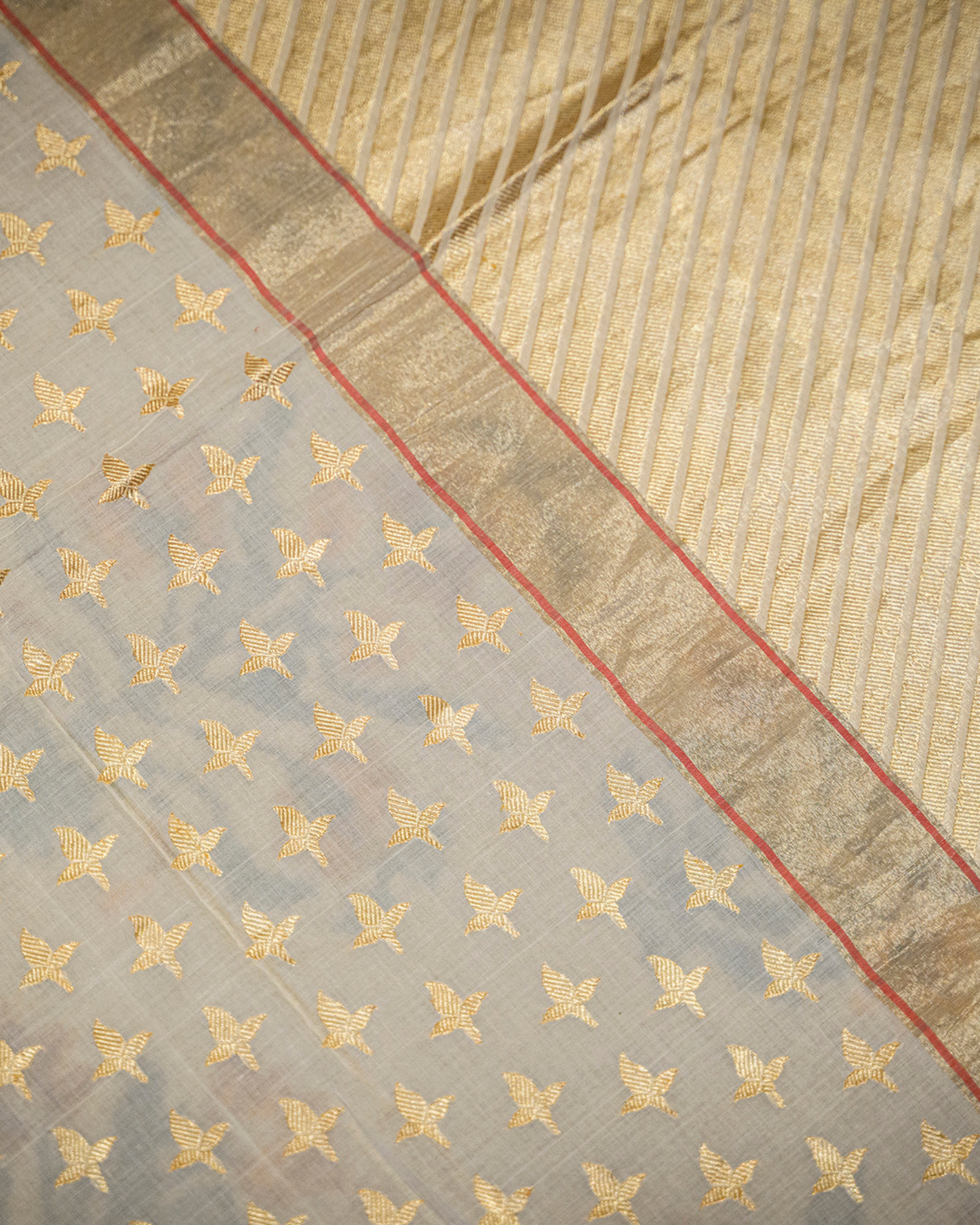 C Assam Handloom Silk Saree (Fabriqué sur commande)