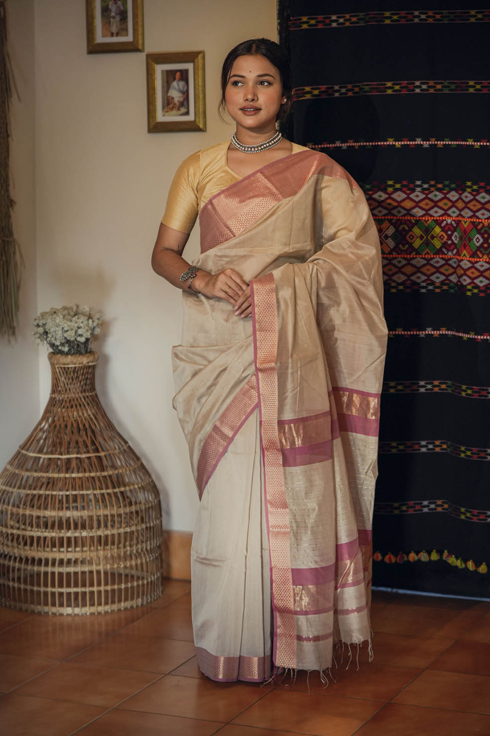 Cream-Pink Maheshwari Cotton-Silk Saree