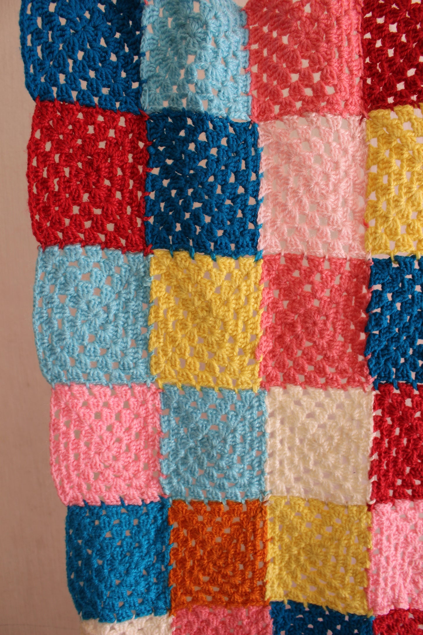 Hand Knitted Woollen Throws- Multicolour