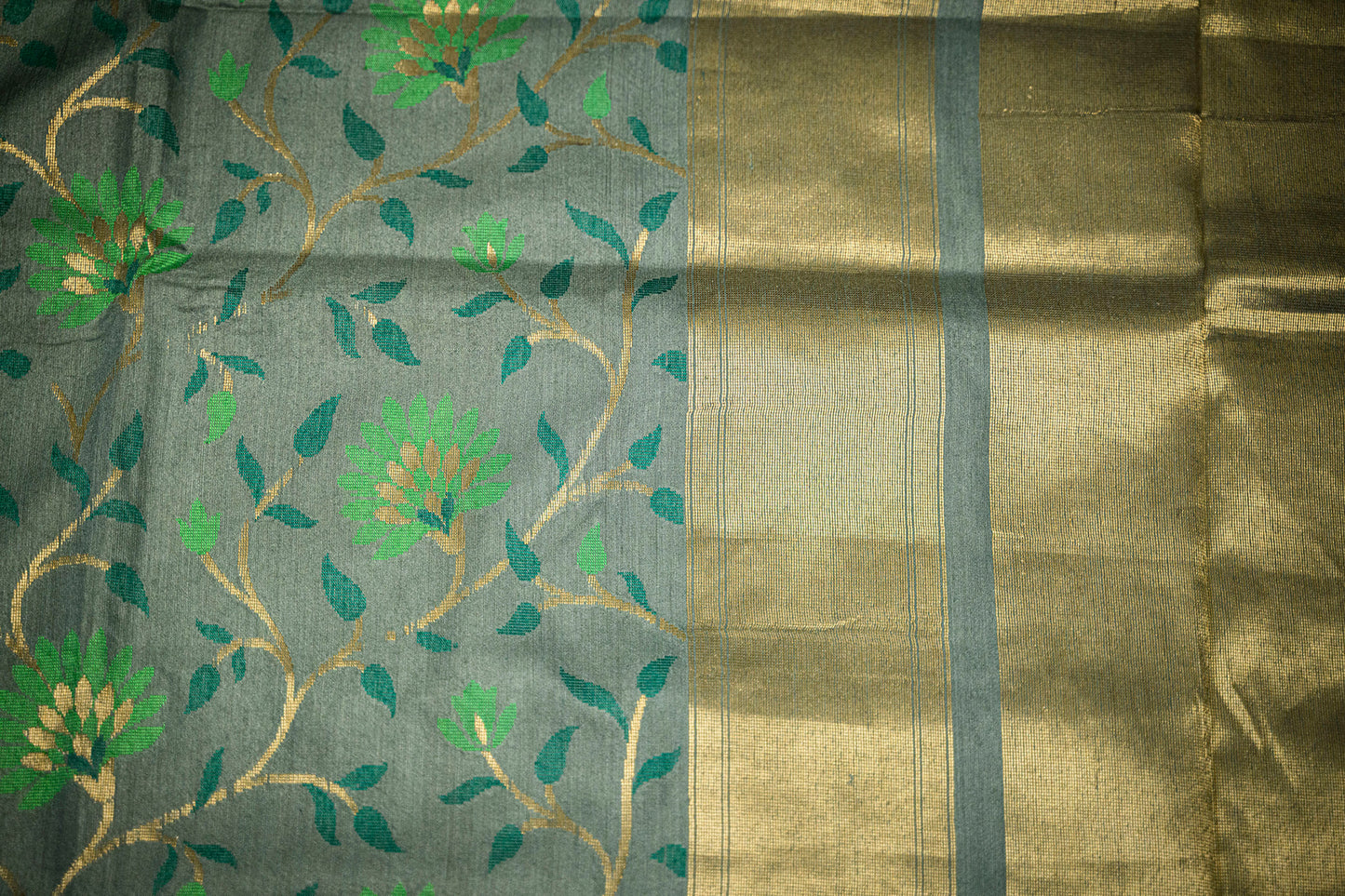C Assam Handloom Silk Saree (Fabriqué sur commande)