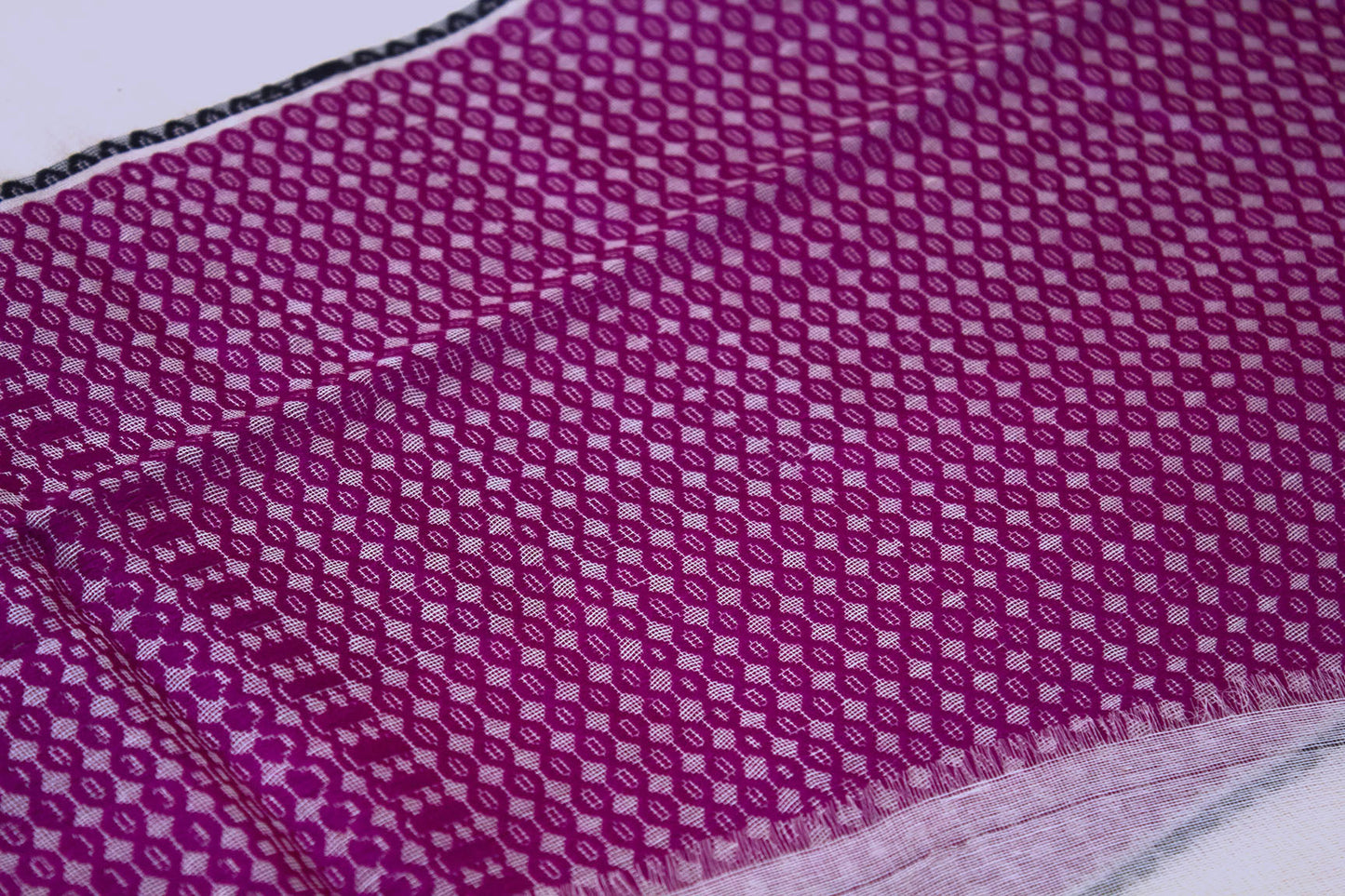 Assam Nuni Handloom Silk Sari (Fabriqué sur commande)