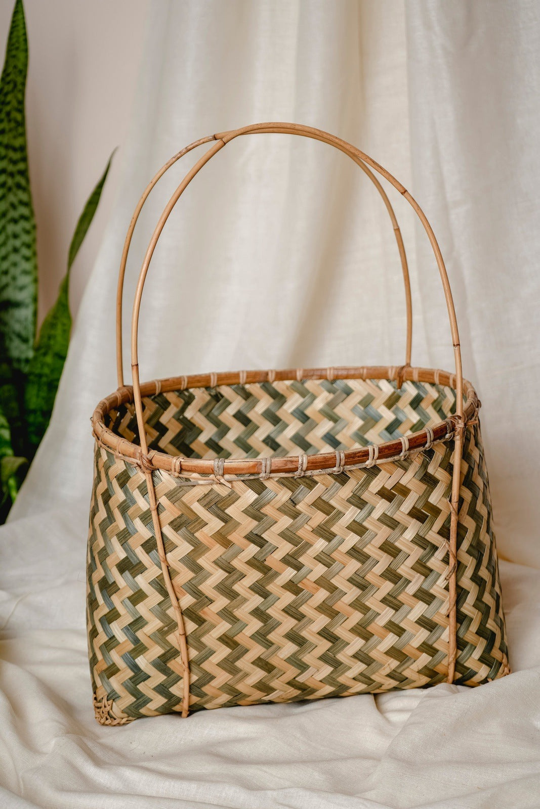 ZigZag Handwoven Bamboo Shopping Bag