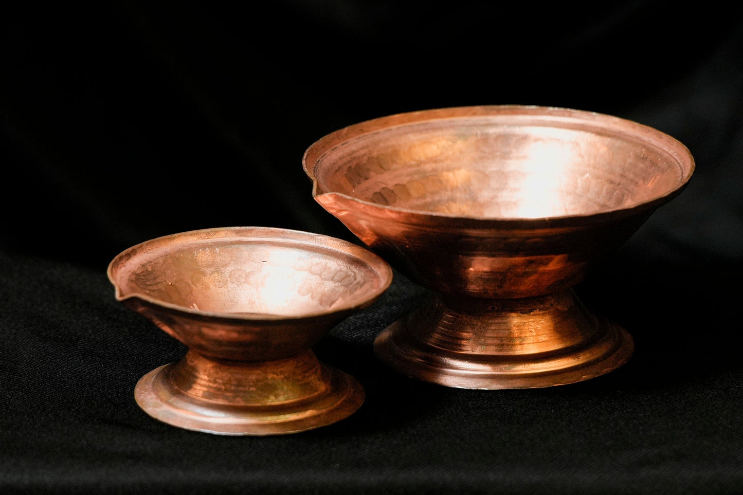 Handmade Copper Stand Diya- Tama Diya