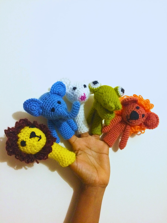 हाथ से बनाए गए खिलौने- छोटे समूह