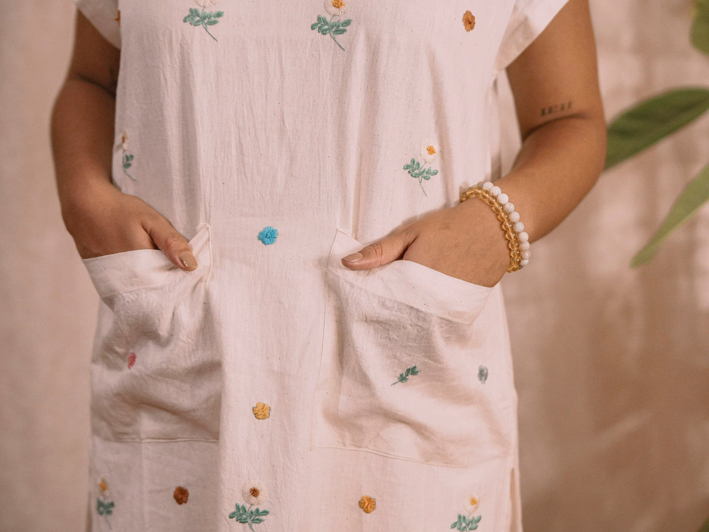 Daisy Chain | Hand Embroidered Kora Cotton Kurta