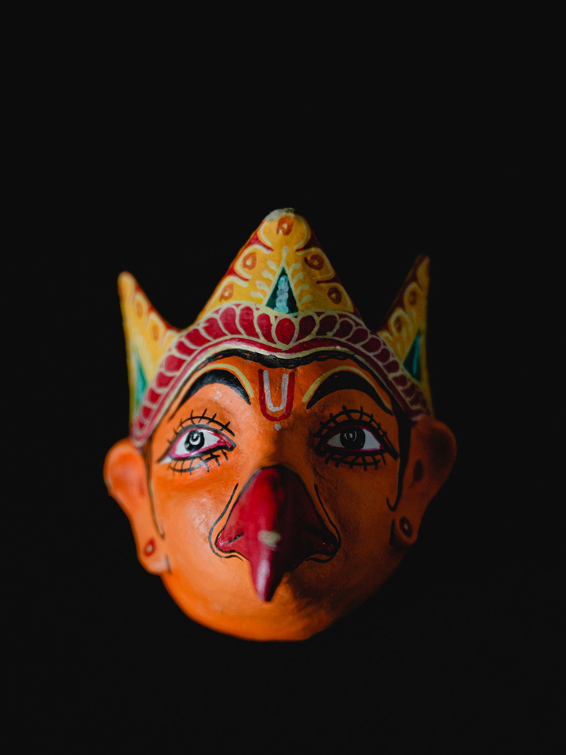 Masque mural Garuda Majuli