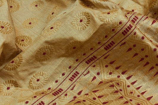 Golden Flower Assam Muga Handloom Silk Sari (Fabriqué sur commande)